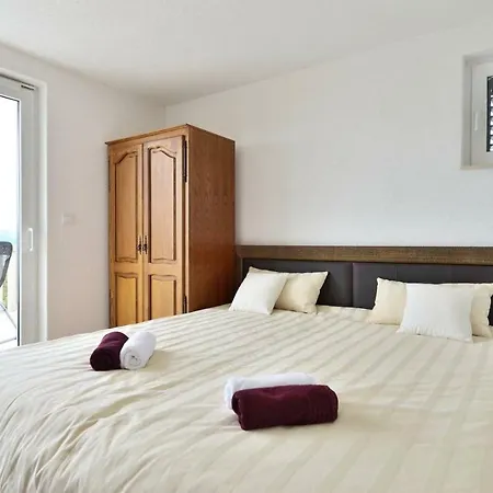 Aurea Palma Guest house 3*